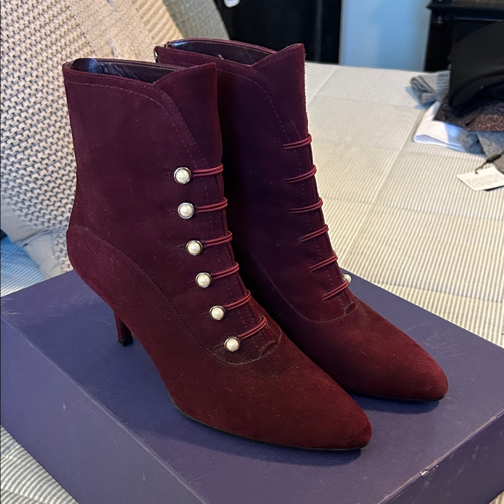 SW “LadySpat” bootie. NWOT